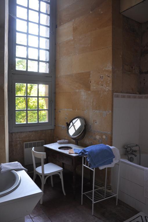 Chateau De Lanquais Bed and Breakfast Buitenkant foto